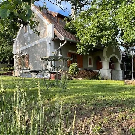 Am Weinberg By Interhome Feriehus Köveskál
